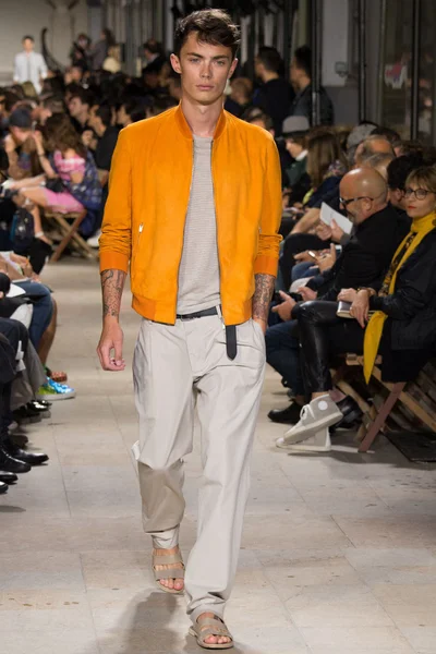 Look 6